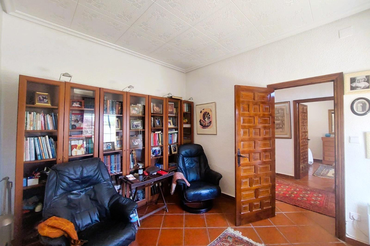 Reventa - Masía - LA MARINA