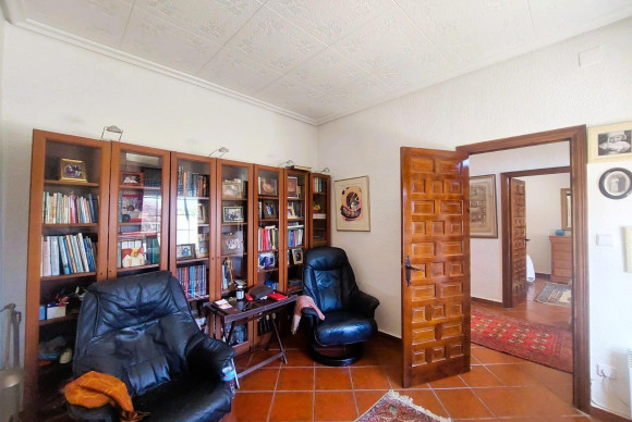 Reventa - Masía - LA MARINA