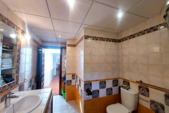 Reventa - Masía - LA MARINA