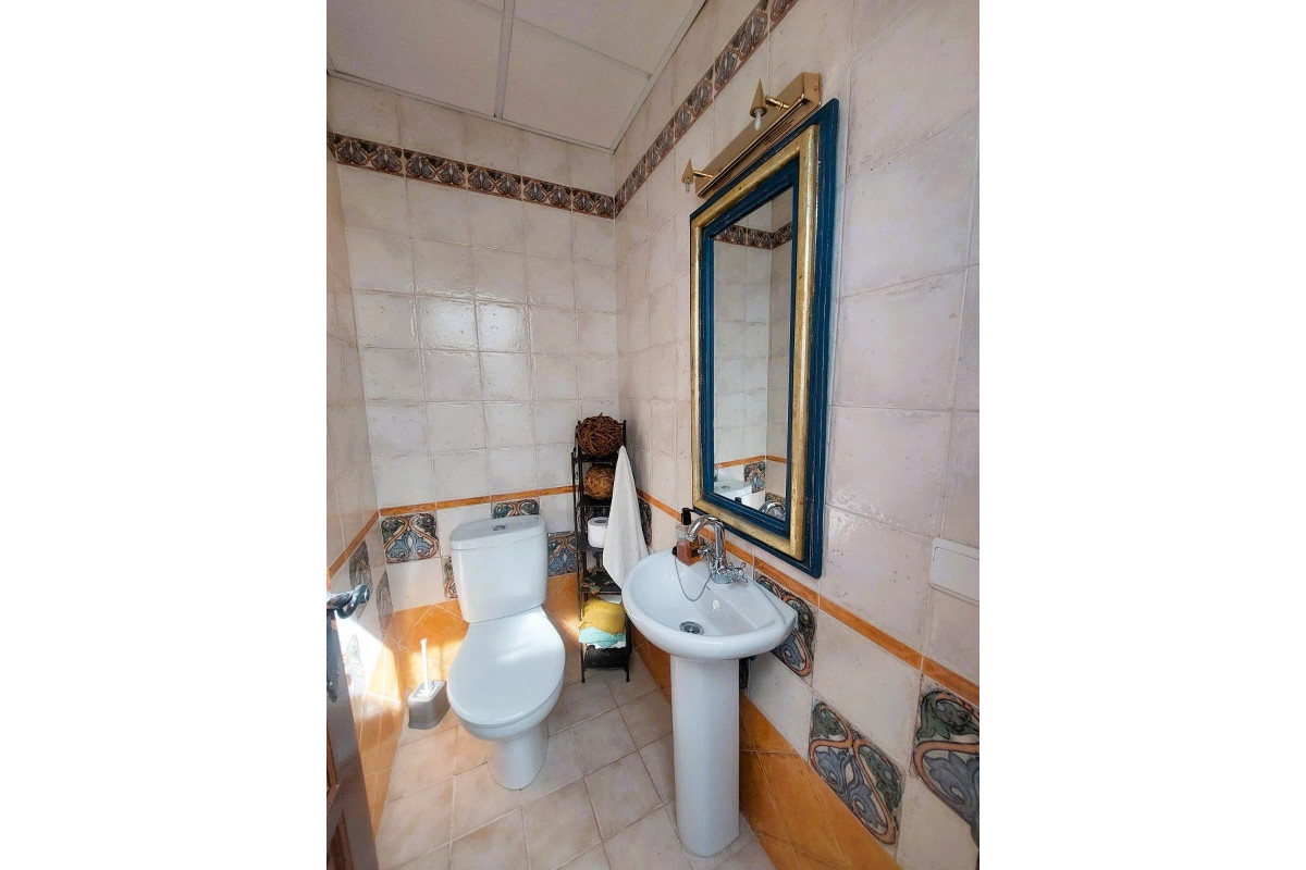 Reventa - Masía - LA MARINA