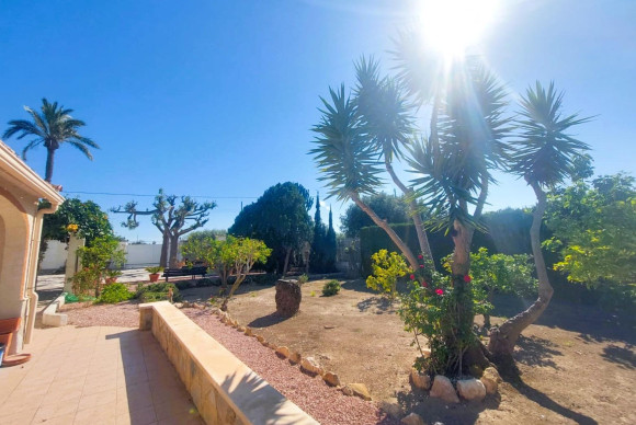 Reventa - Masía - LA MARINA