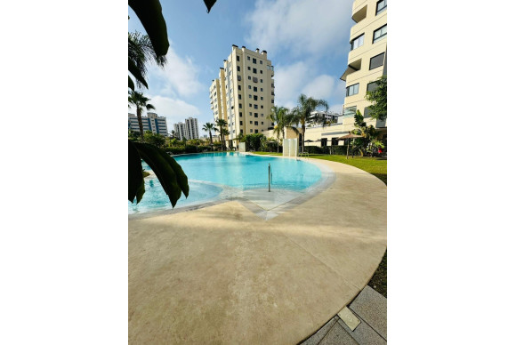 Herverkoop - Appartement  - Alicante - Pau V