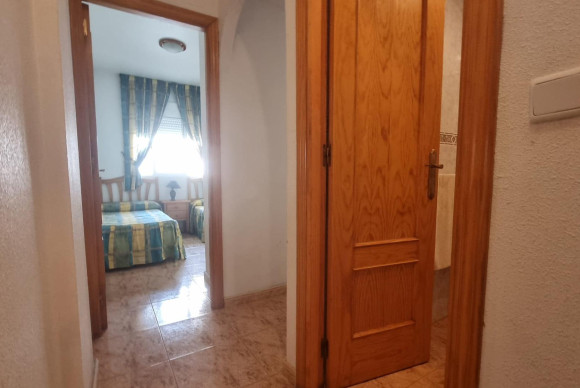 Reventa - Apartamento / piso - Torrevieja - Centro