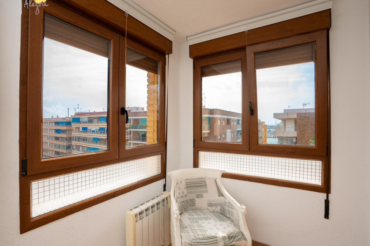 Herverkoop - Appartement  - Torrevieja - Acequion