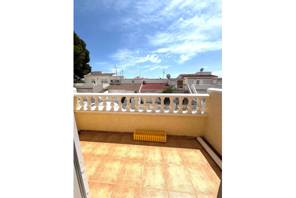 Reventa - Adosado - Torrevieja - El limonar