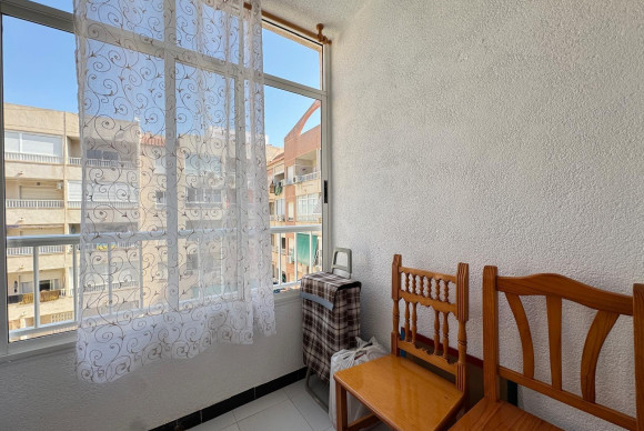 Reventa - Apartamento / piso - Torrevieja - Playa de los Locos