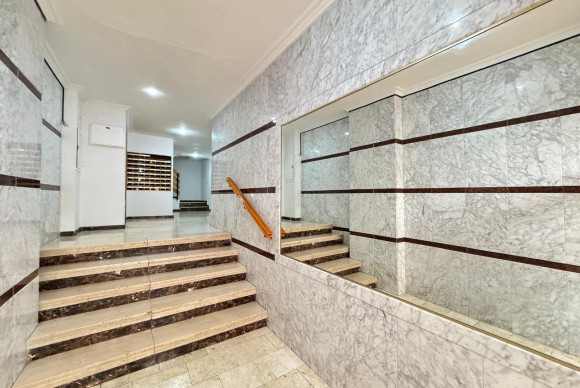 Reventa - Apartamento / piso - Torrevieja - Playa de los Locos