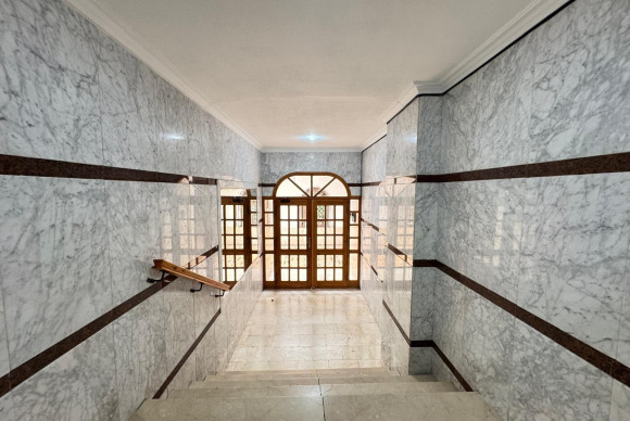 Reventa - Apartamento / piso - Torrevieja - Playa de los Locos