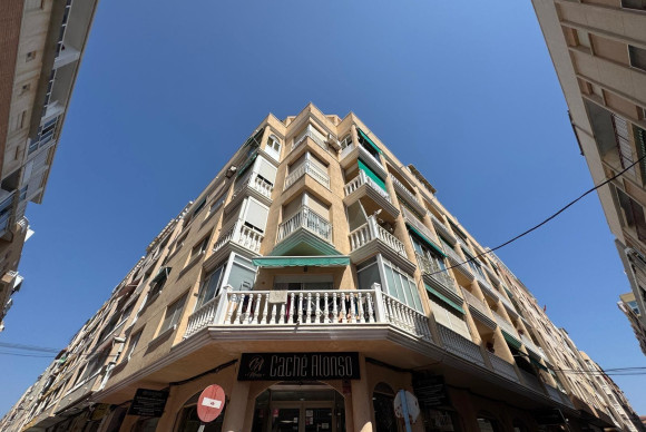 Reventa - Apartamento / piso - Torrevieja - Playa de los Locos