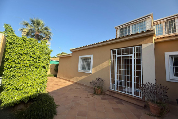 Reventa - House - Orihuela Costa - Altos de Campoamor