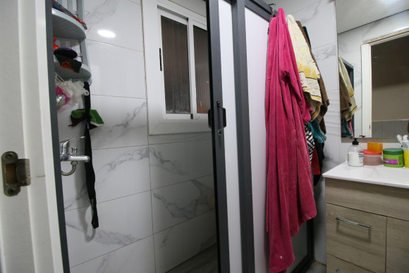 Herverkoop - Appartement  - Alicante - Virgen del Remedio-Parque lo Morant