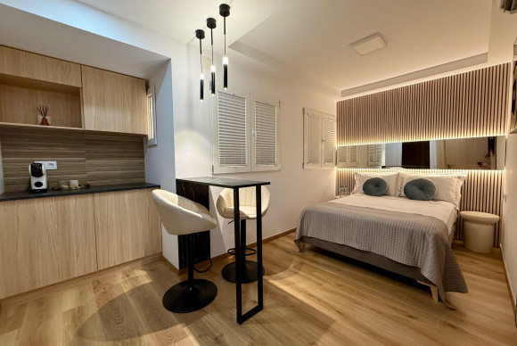 Herverkoop - Appartement  - Alicante - Centro