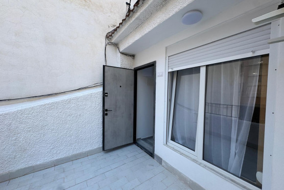 Reventa - Apartamento / piso - Torrevieja - Playa de los Locos