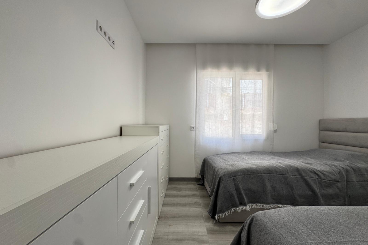 Reventa - Apartamento / piso - Torrevieja - Playa de los Locos