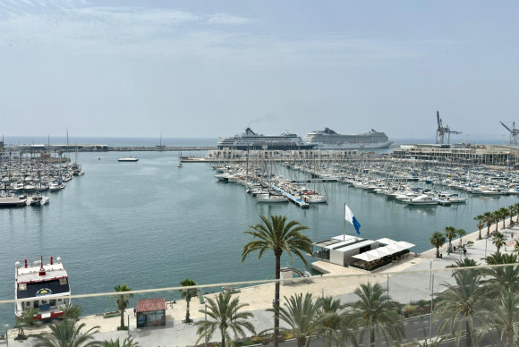 Reventa - Apartamento / piso - Alicante - Casco Histórico-Santa Cruz