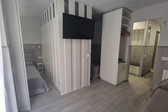 Reventa - Apartamento / piso - Torrevieja - Centro