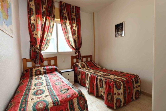 Reventa - Apartamento / piso - Torrevieja - Centro