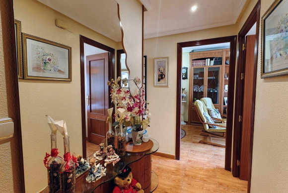 Herverkoop - Appartement  - Torrevieja - Estacion de autobuses