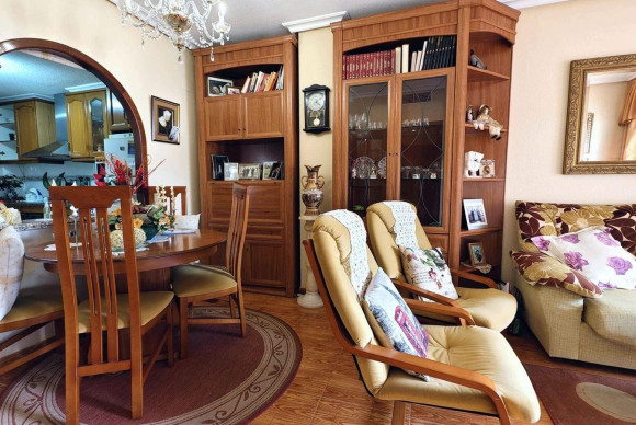 Herverkoop - Appartement  - Torrevieja - Estacion de autobuses