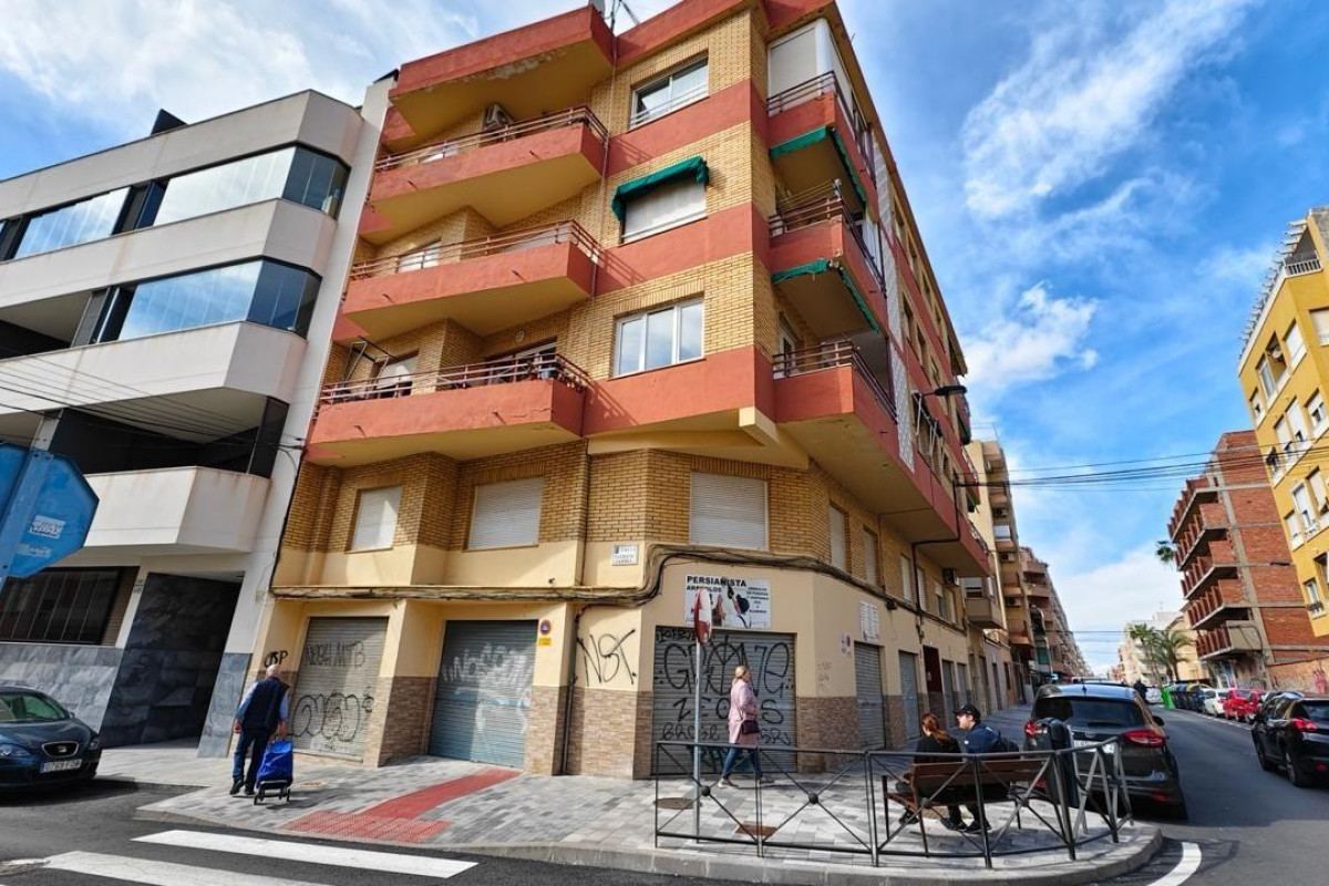 Reventa - Apartamento / piso - Torrevieja - Estacion de autobuses