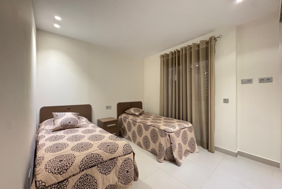 Reventa - Apartamento / piso - Torrevieja - Playa de los Locos