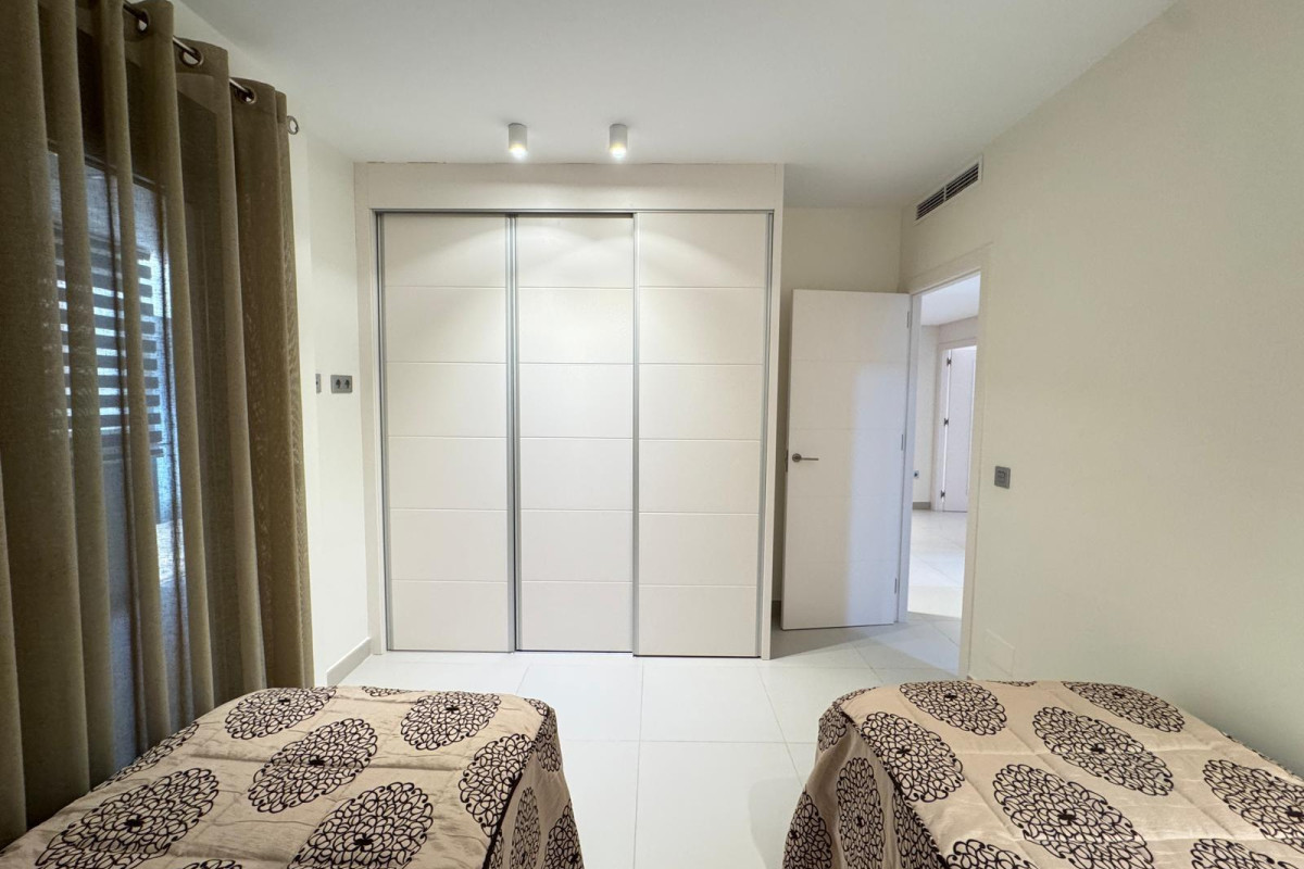 Reventa - Apartamento / piso - Torrevieja - Playa de los Locos