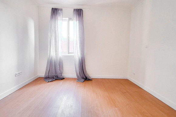 Reventa - Apartamento / piso - Oviedo - Trubia