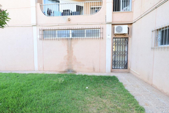 Reventa - Local Comercial - Orihuela Costa - La Zenia