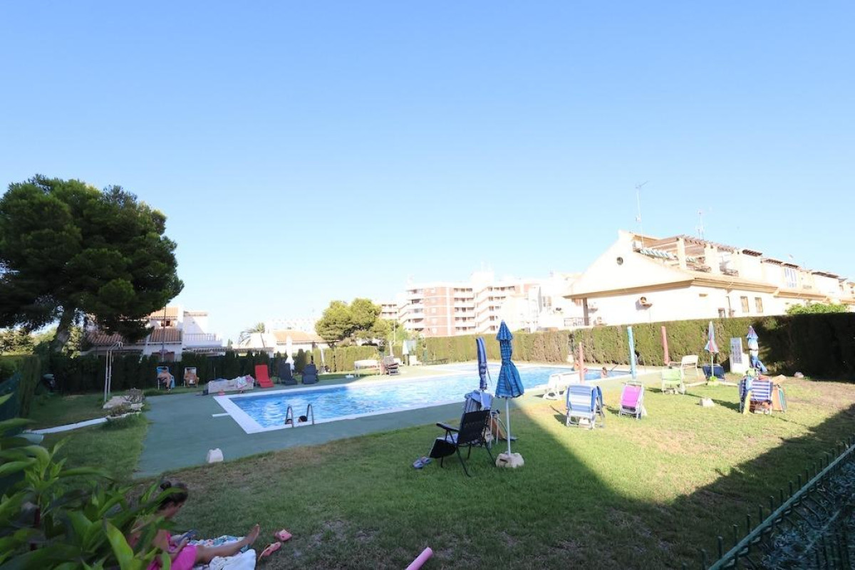 Reventa - Local Comercial - Orihuela Costa - La Zenia