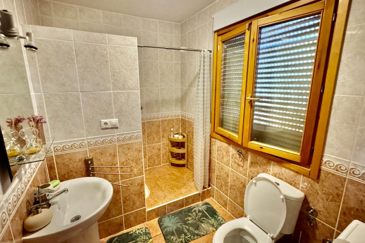 Revente - House - Relleu