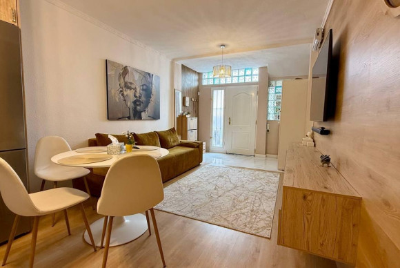 Herverkoop - Appartement  - Torrevieja - Los Frutales