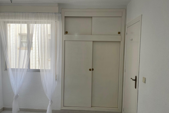 Herverkoop - Appartement  - Torrevieja - Centro