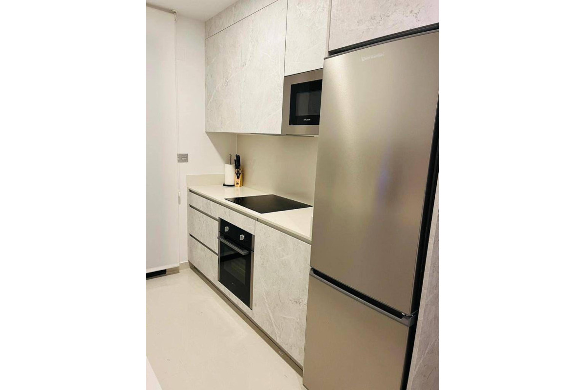 Herverkoop - Appartement  - Torrevieja - Estacion de autobuses