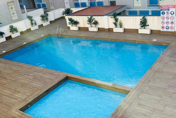 Herverkoop - Appartement  - Torrevieja - Estacion de autobuses