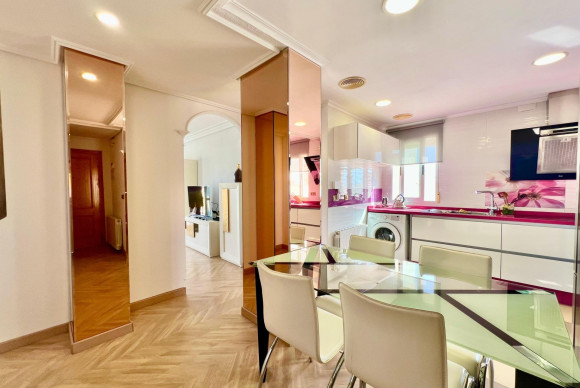 Reventa - Apartamento / piso - Torrevieja - La Mata pueblo