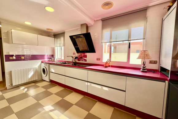 Reventa - Apartamento / piso - Torrevieja - La Mata pueblo