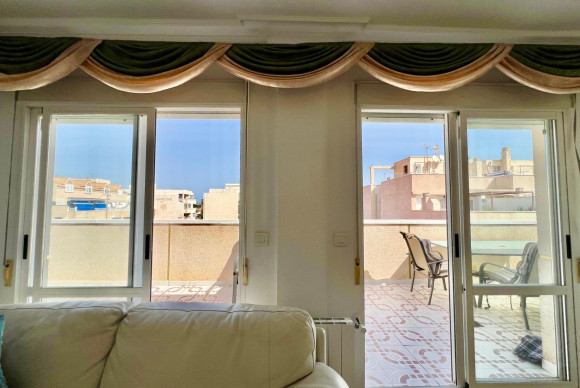 Reventa - Apartamento / piso - Torrevieja - La Mata pueblo