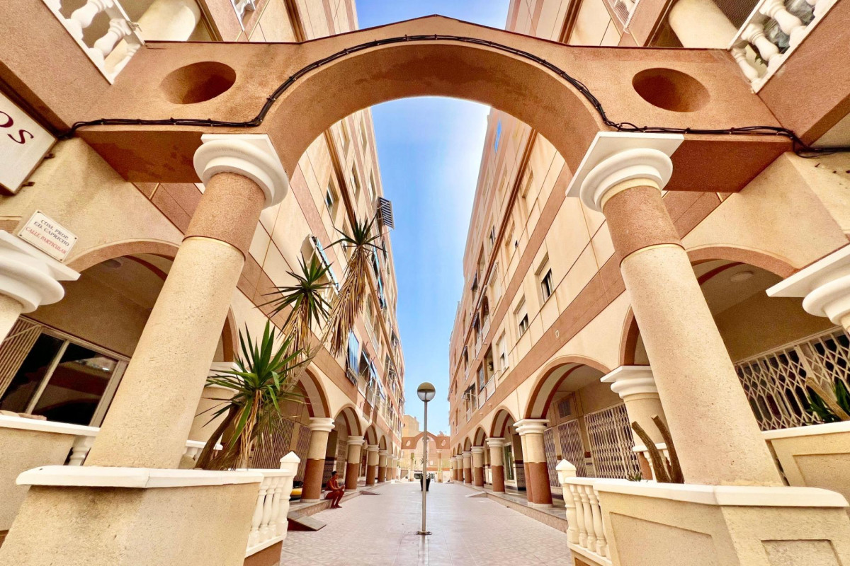 Reventa - Apartamento / piso - Torrevieja - La Mata pueblo