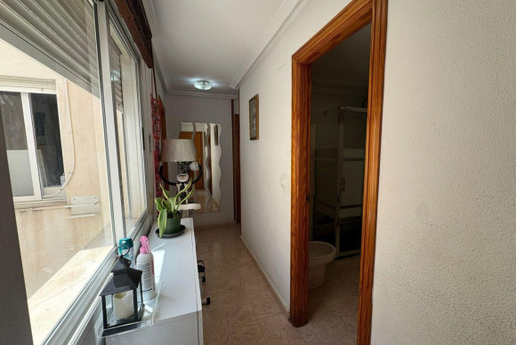 Reventa - Apartamento / piso - Torrevieja - Estacion de autobuses