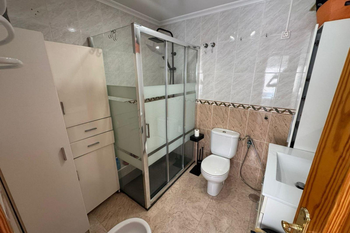 Reventa - Apartamento / piso - Torrevieja - Estacion de autobuses