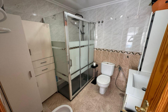 Reventa - Apartamento / piso - Torrevieja - Estacion de autobuses