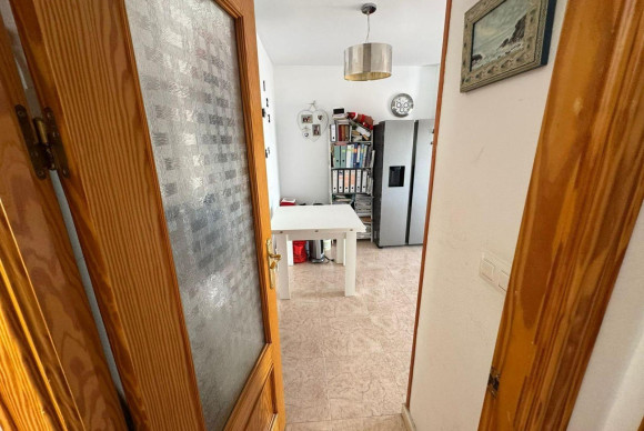 Reventa - Apartamento / piso - Torrevieja - Estacion de autobuses