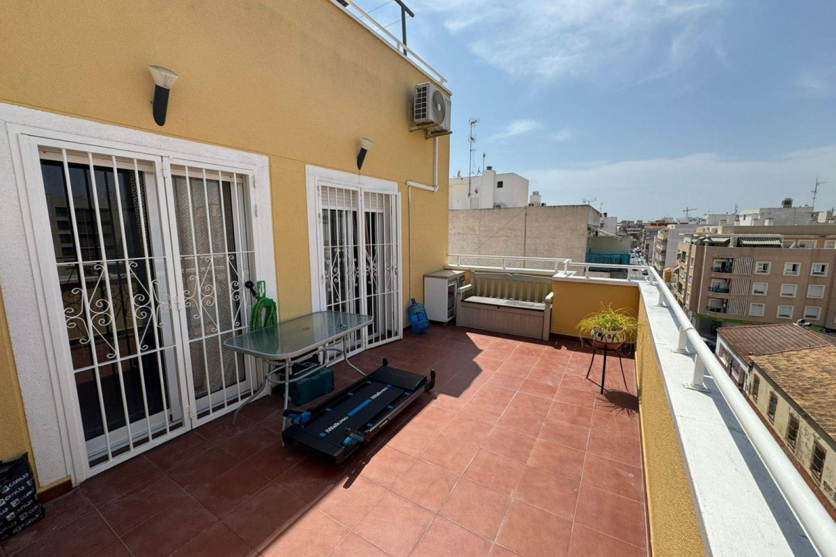 Reventa - Apartamento / piso - Torrevieja - Estacion de autobuses