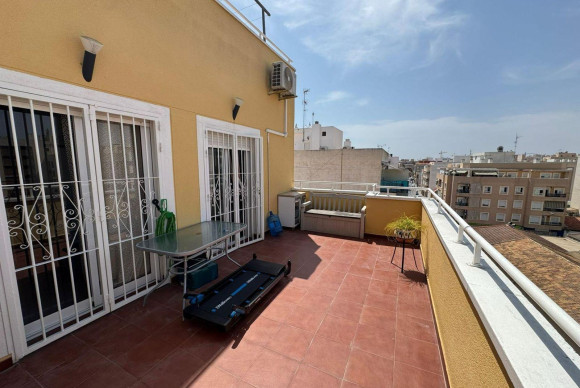 Reventa - Apartamento / piso - Torrevieja - Estacion de autobuses