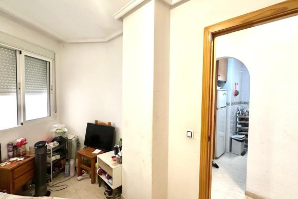 Reventa - Apartamento / piso - Torrevieja - Estacion de autobuses