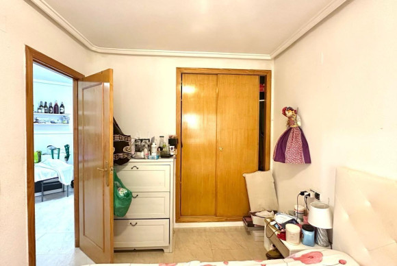 Reventa - Apartamento / piso - Torrevieja - Estacion de autobuses