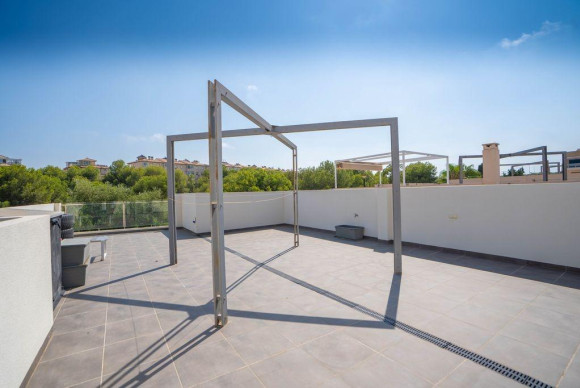 Herverkoop - Villa - Orihuela Costa - La Zenia