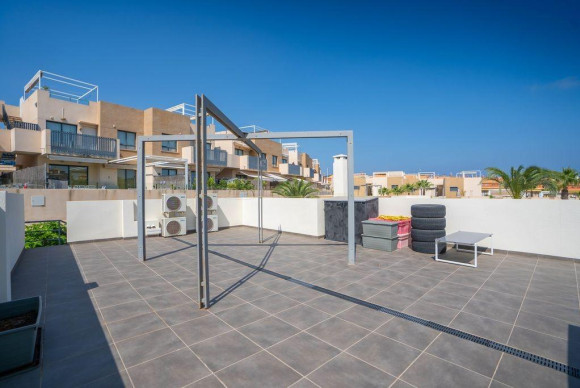 Herverkoop - Villa - Orihuela Costa - La Zenia