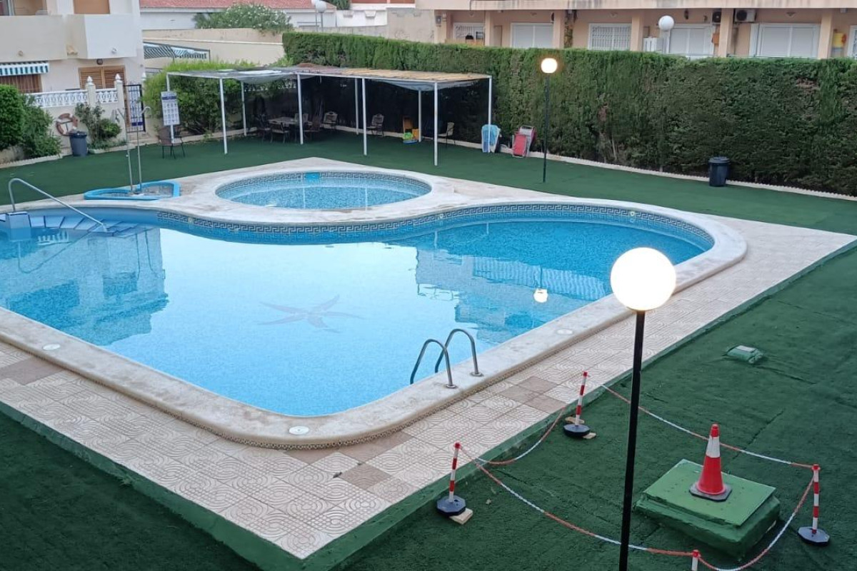 Herverkoop - Appartement  - Torrevieja - Nueva Torrevieja