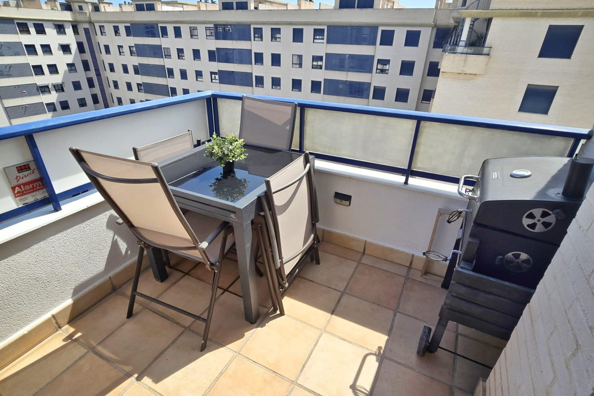 Herverkoop - Appartement  - Alicante - Pau II